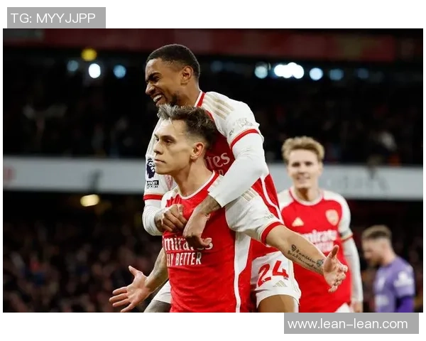 哈格里夫斯分析阿森纳争冠形势曼城暗中发力紧追不舍